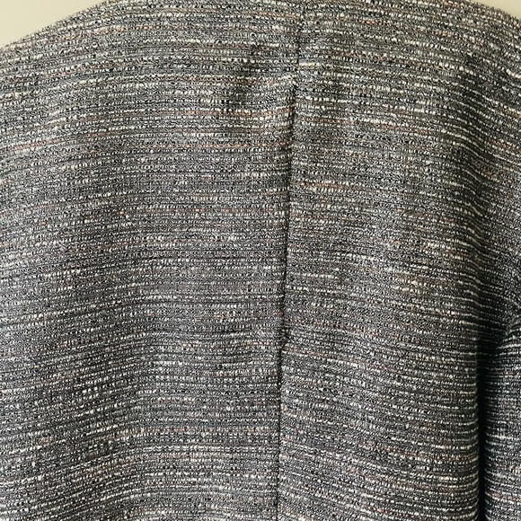 Blazer - Picture 4 of 17